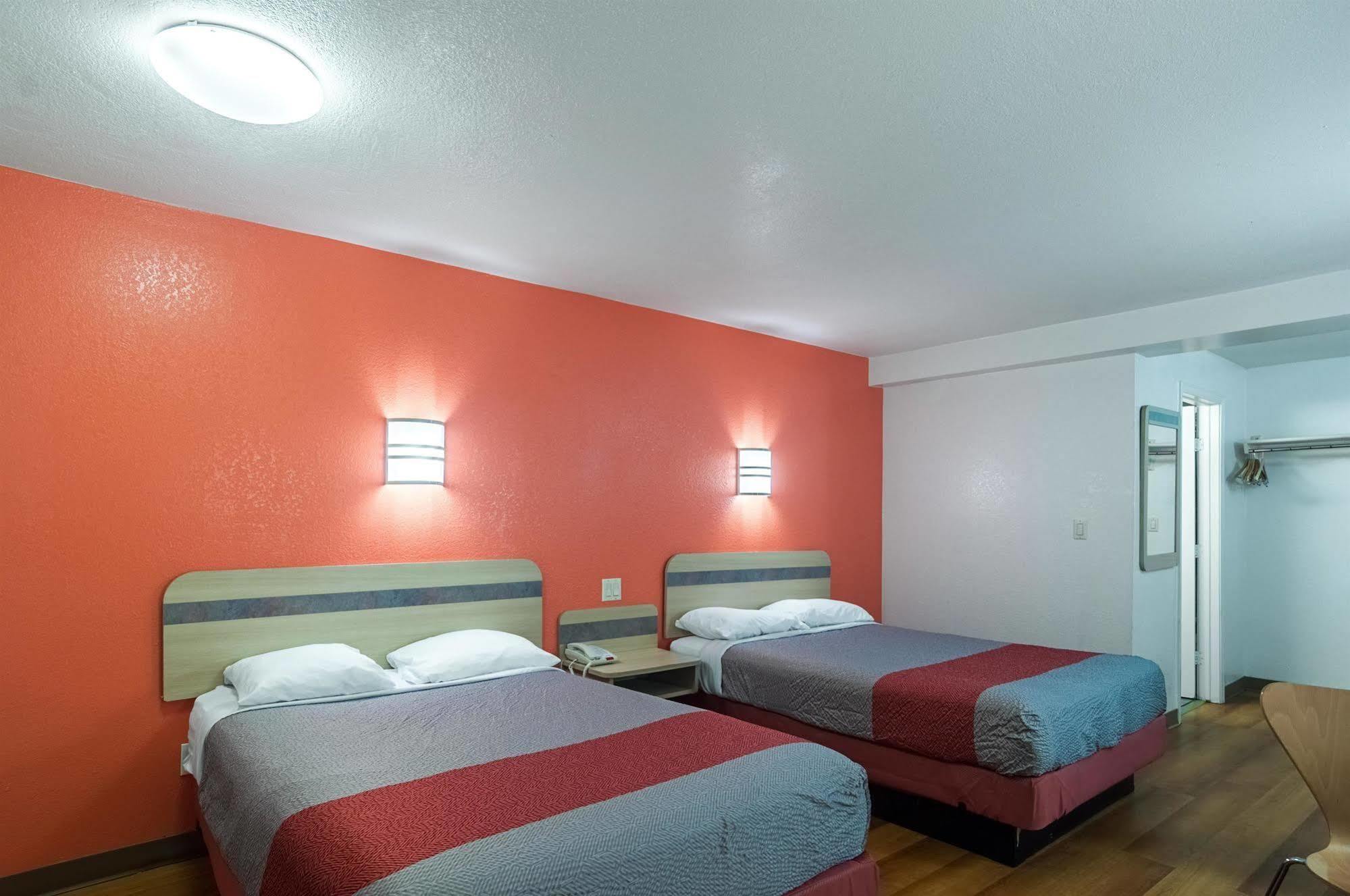 6-oklahoma City, Ok - South Hotel 2*